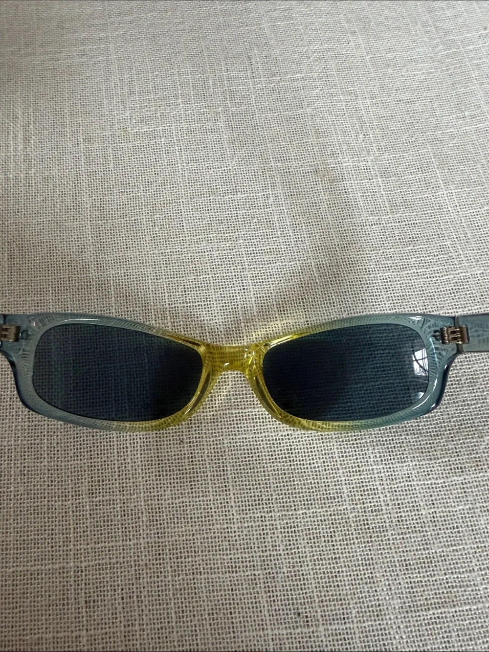 N/A stylish sunglasses